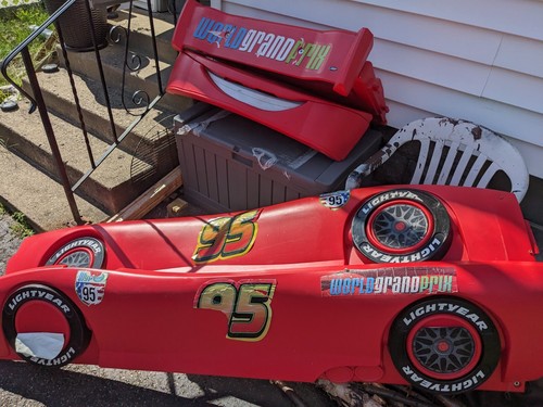 Disney pixar mcqueen lightning - pixar,